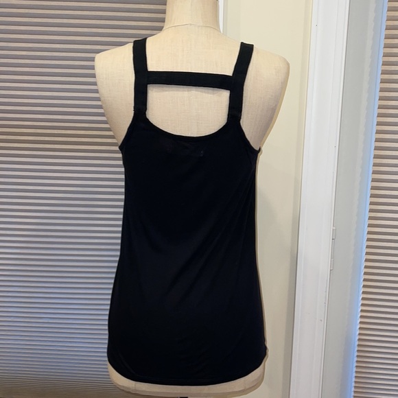 Hi Line Strappy Tank top - Picture 5 of 8
